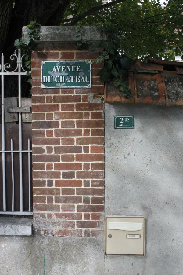 Avenue Du Chateau Saint-Just  Bagian luar foto